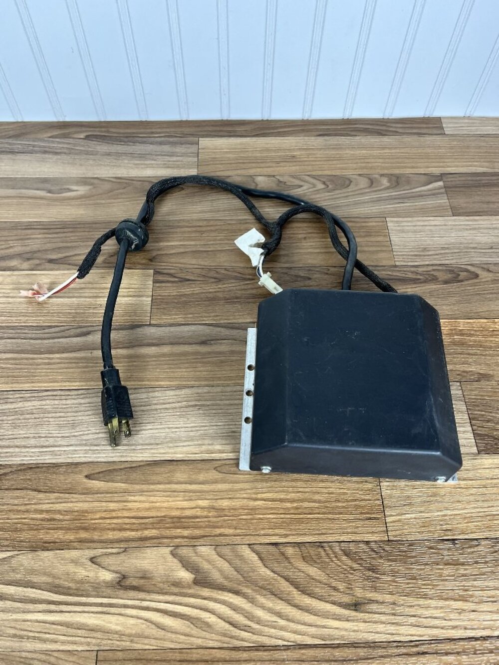 Electric Mobility Rascal 200/230/240/245 Onboard Charger With Meter And Plug